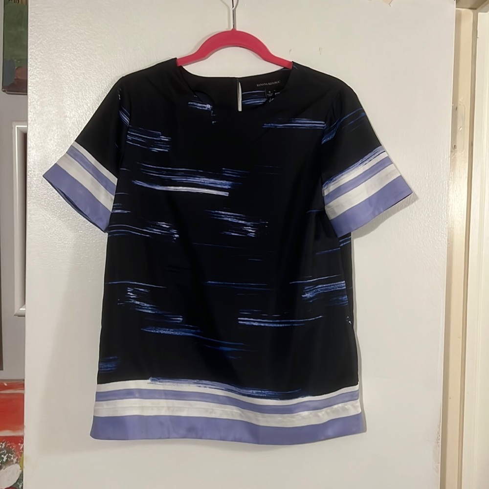 Banana Republic short sleeve top NWT